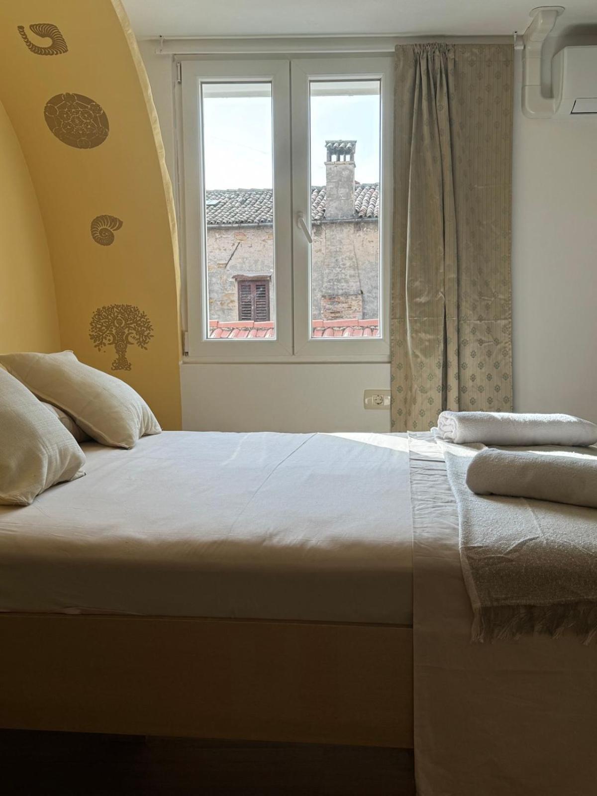 Plutus Apartments And Rooms With Free Parking Koper Exterior foto