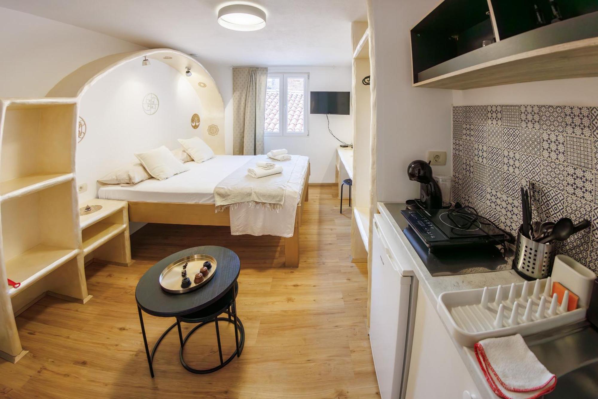 Plutus Apartments And Rooms With Free Parking Koper Exterior foto